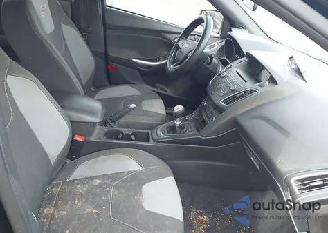 2017 Ford Focus St from USA, damaged, VIN 1FADP3L97HL301549